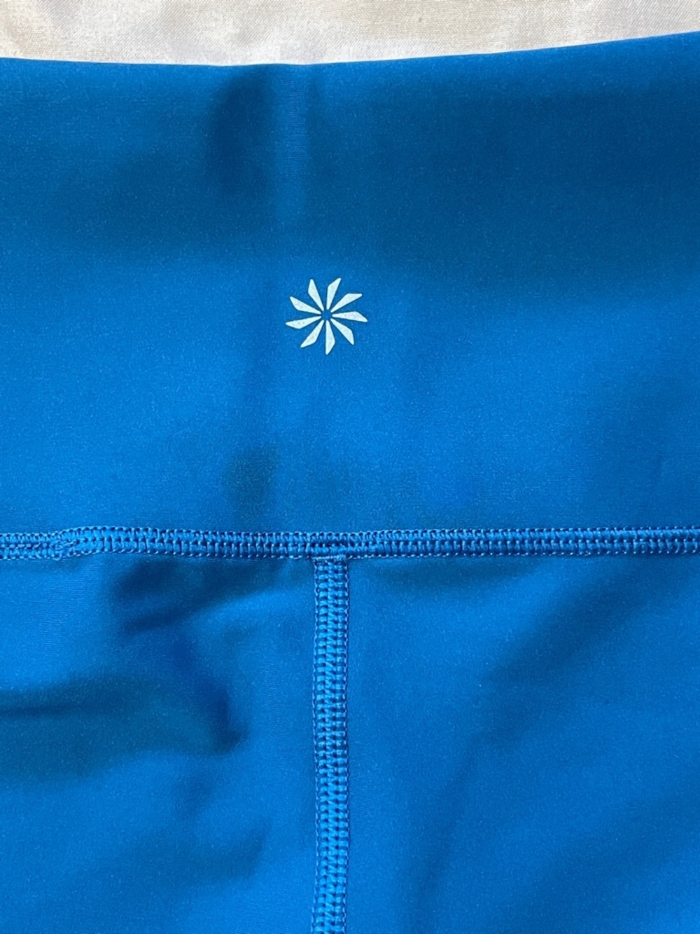 NWT Athleta Interval Stash 7” Shorts Indigo Blue Bikers Size XXS - Picture 4 of 9